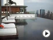 Відео з басейну на даху в